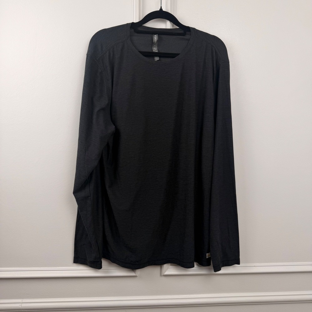 Vuori‎ Strato Tech Tee Mens Large Long Sleeve Training Shirt
